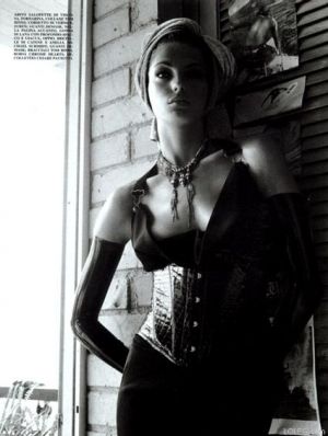 Daria Werbowy for Vogue Italia August 2003_7.jpg
